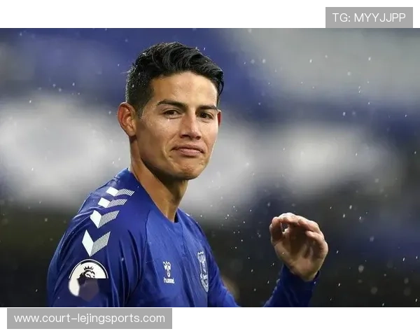 足球十大黑马球星揭秘：那些一夜成名的惊艳之星